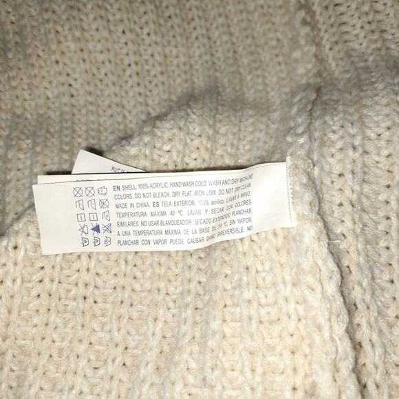 Foreve21 Knitted Cardigan Size Small - Picture 8 of 9